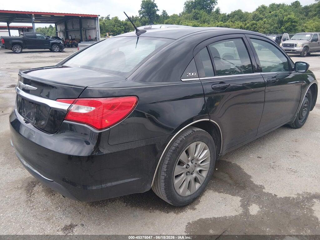 1C3CCBAB2EN205303 2014 CHRYSLER 200 photo no. 4