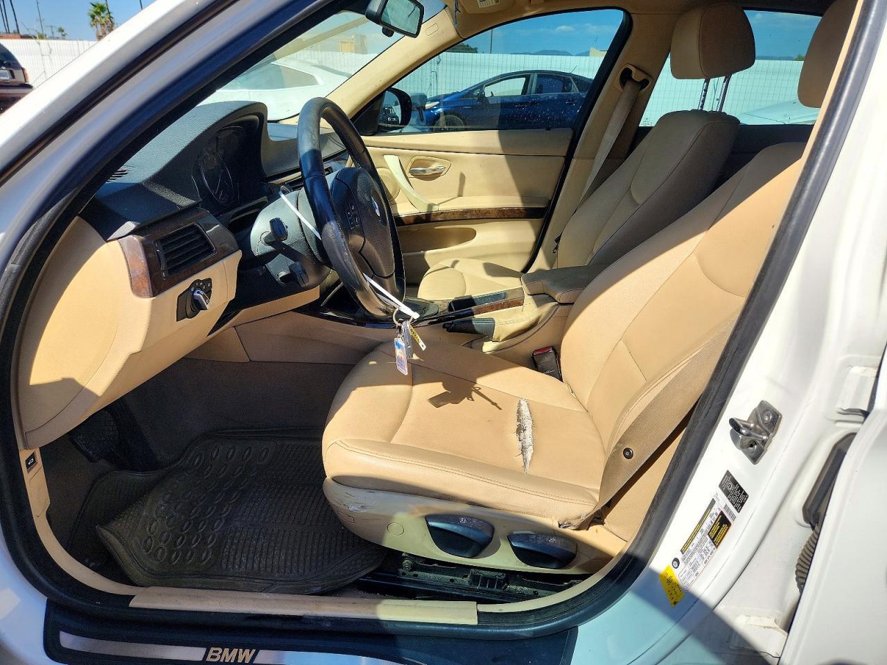 2009 BMW 328 I — Фото 7 из 13