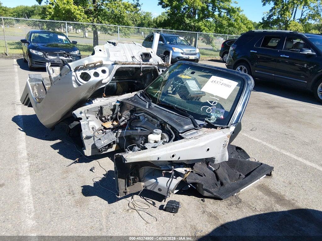 JHMAP21405S000748 2005 HONDA S2000 photo no. 2