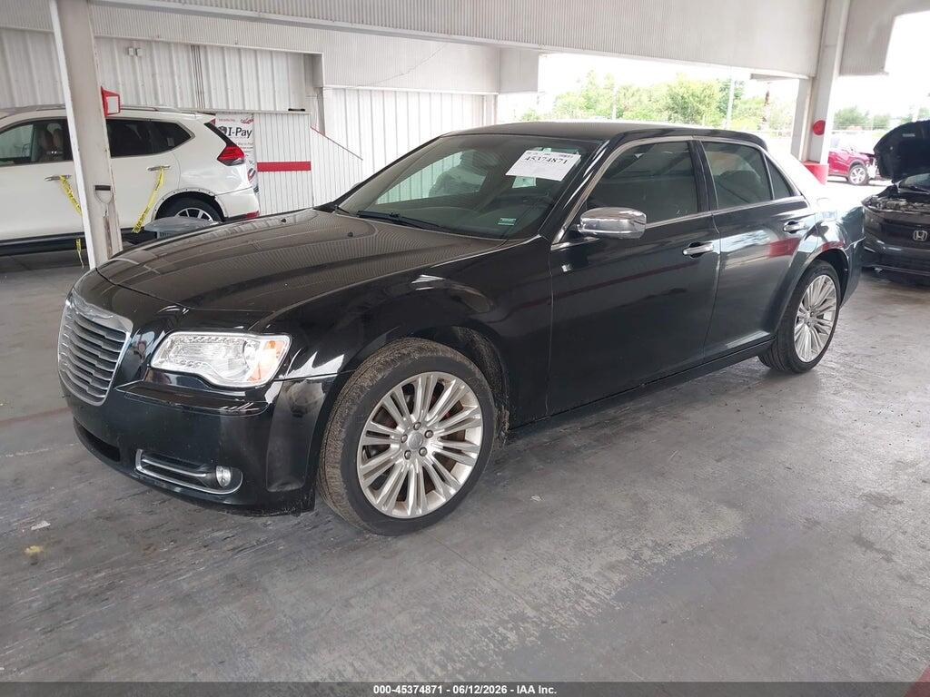 2C3CA5CG6BH595620 2011 CHRYSLER 300 photo no. 2