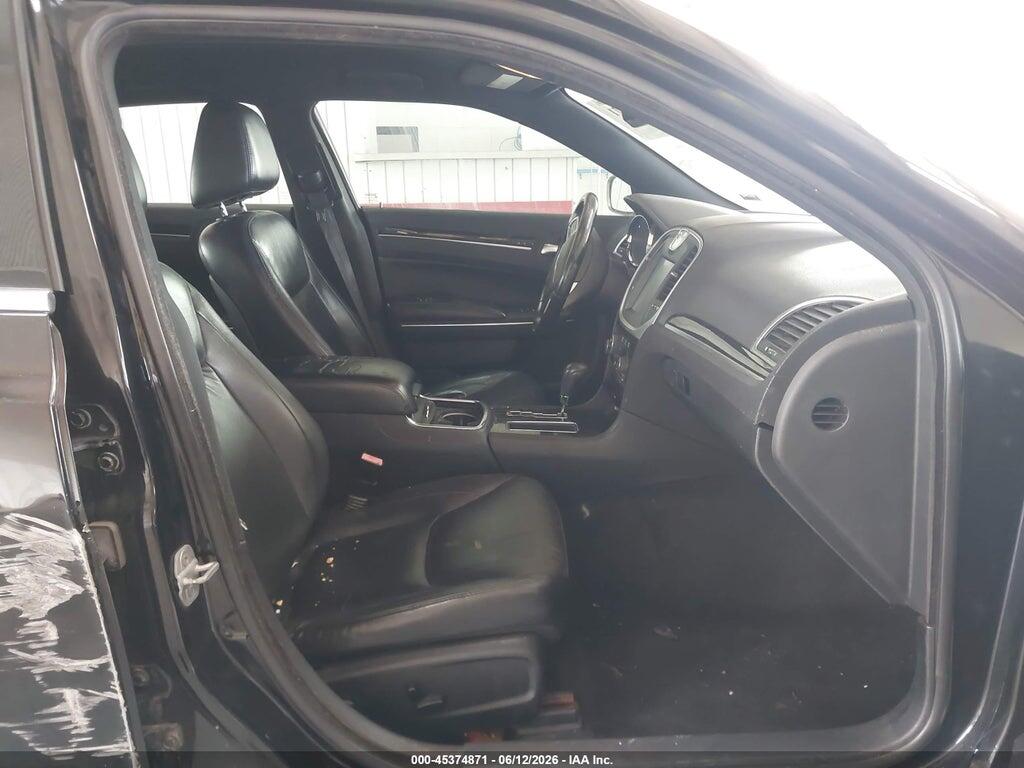 2C3CA5CG6BH595620 2011 CHRYSLER 300 photo no. 5