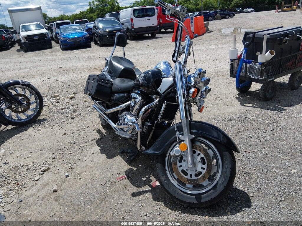 JS1VY51A0Y2104050 2000 SUZUKI VL1500 photo no. 1