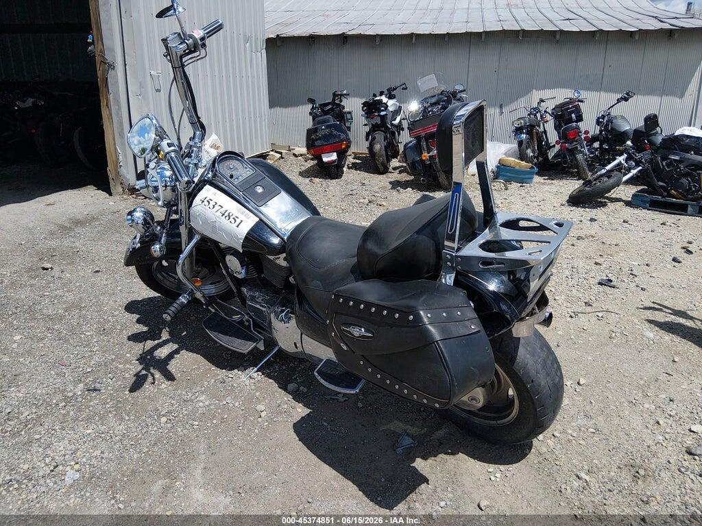 JS1VY51A0Y2104050 2000 SUZUKI VL1500 photo no. 3