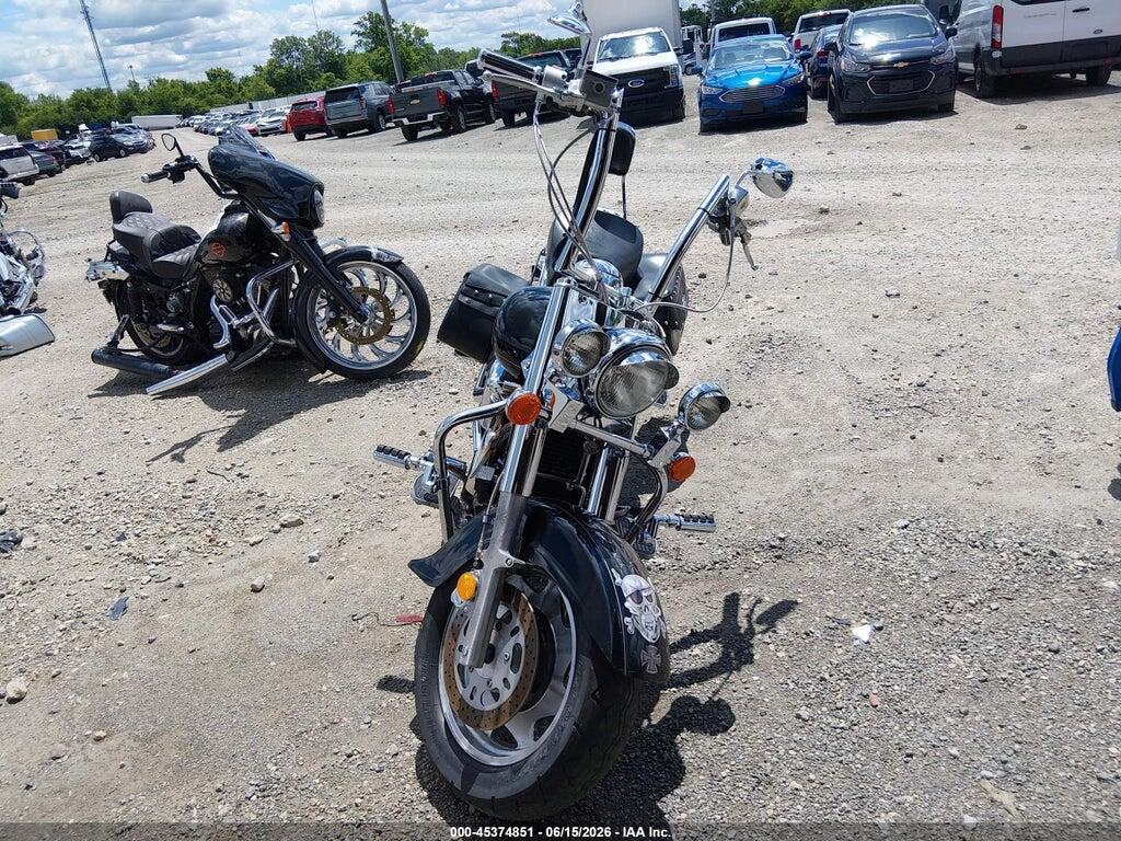 JS1VY51A0Y2104050 2000 SUZUKI VL1500 photo no. 5