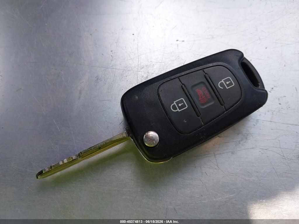 KNDJT2A56D7622634 2013 KIA SOUL photo no. 11
