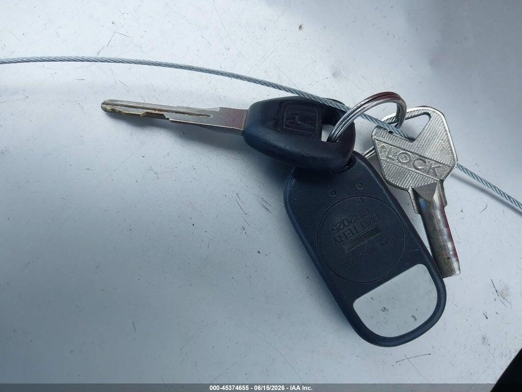 JHMAP11433T002513 2003 HONDA S2000 photo no. 11