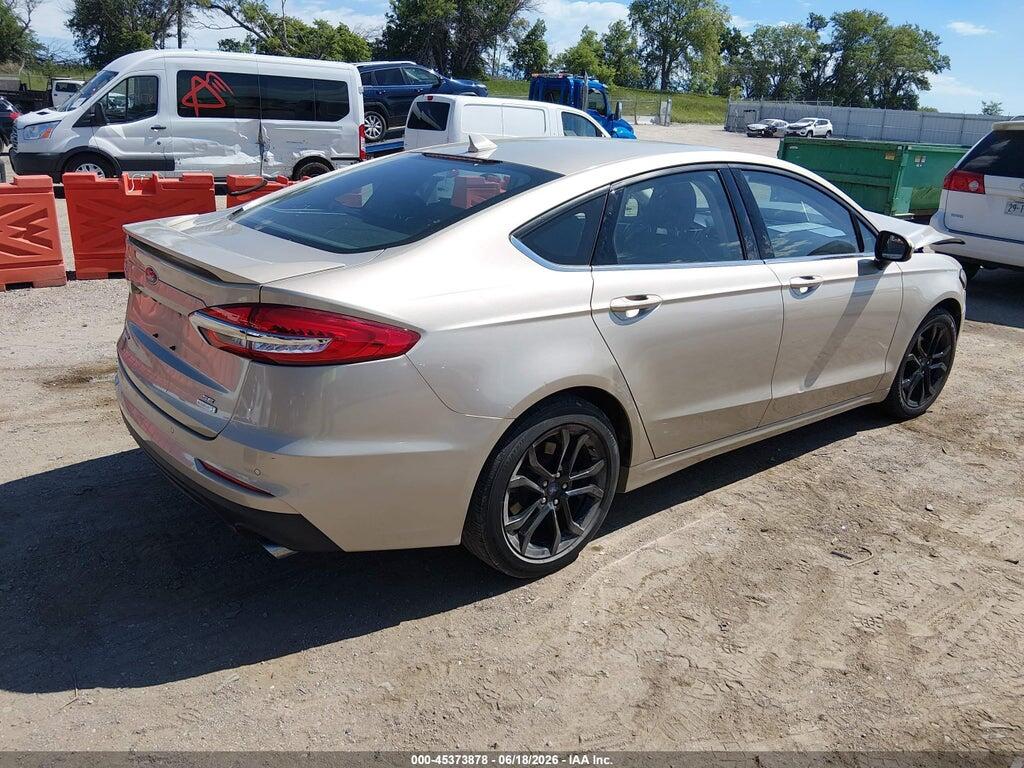 3FA6P0HDXKR283786 2019 FORD FUSION photo no. 4