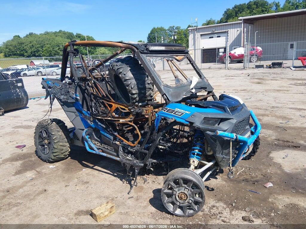 3NSVDE921JF948825 2018 POLARIS RZR photo no. 1