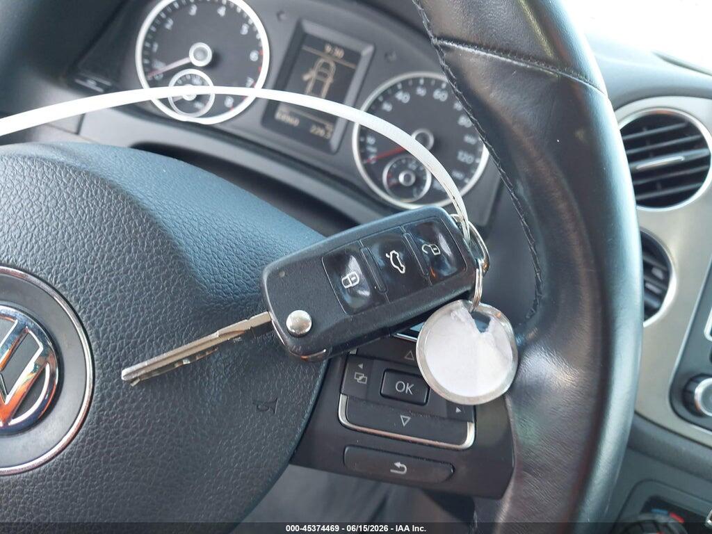 WVGAV7AX3BW521736 2011 VOLKSWAGEN TIGUAN photo no. 11