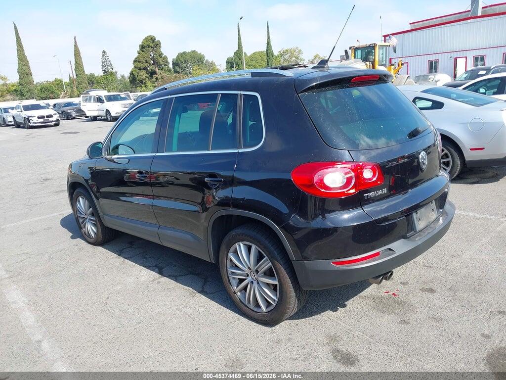 WVGAV7AX3BW521736 2011 VOLKSWAGEN TIGUAN photo no. 3