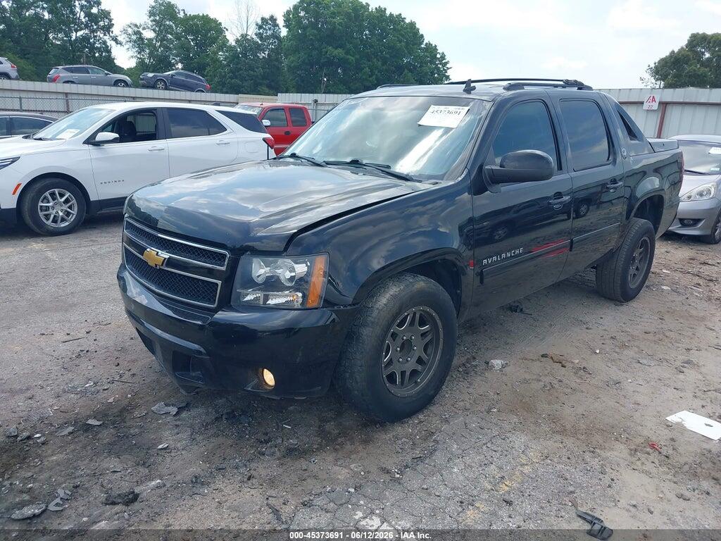 3GNMCFE07DG356751 2013 CHEVROLET AVALANCHE photo no. 2