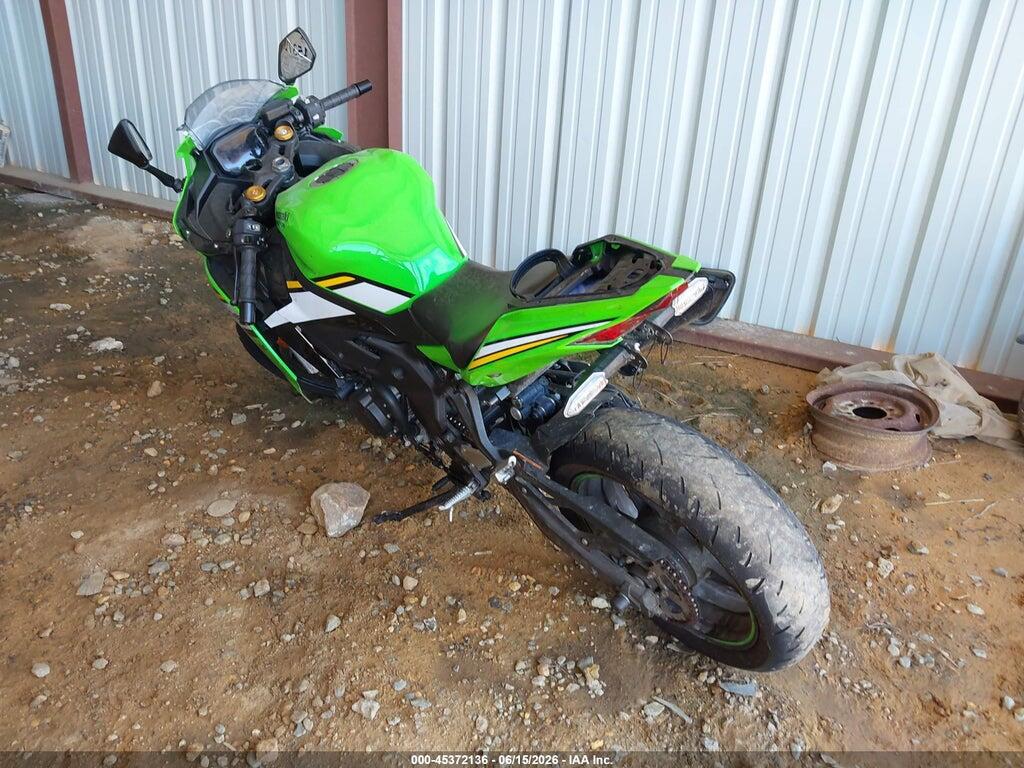 ML5ZXCS16SDA42630 2025 KAWASAKI ZX400 photo no. 3