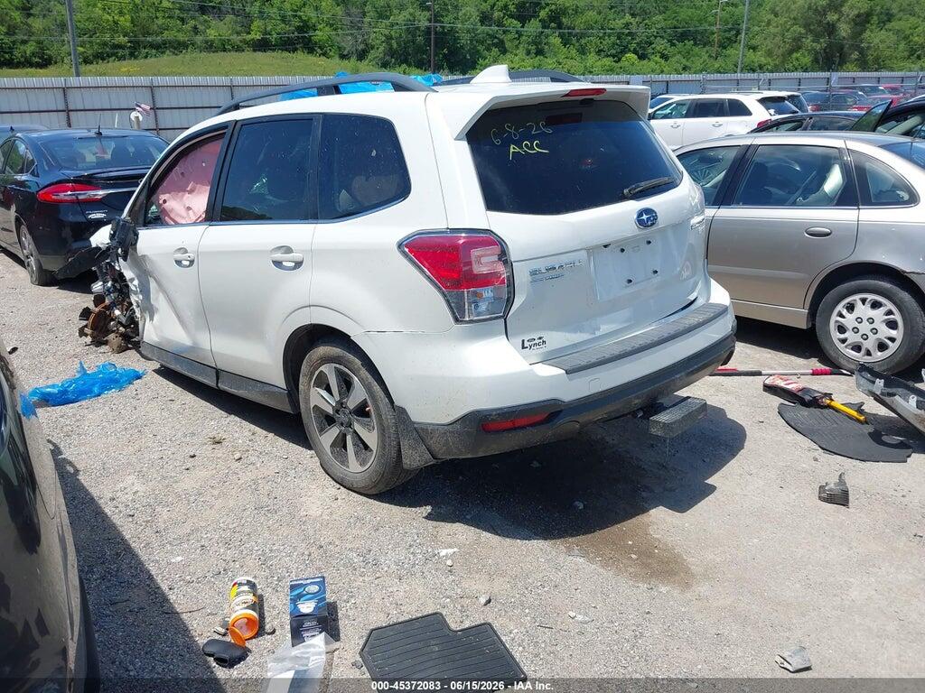JF2SJAJC1HH461081 2017 SUBARU FORESTER photo no. 3