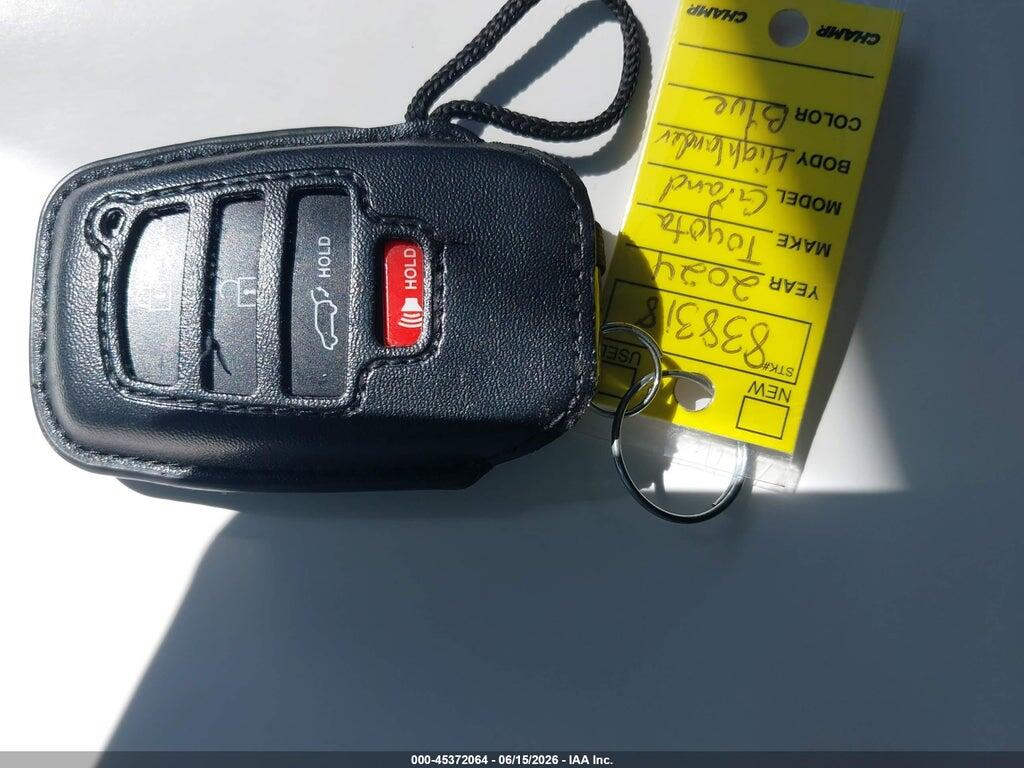 5TDAAAB56RS060083 2024 TOYOTA GRAND HIGHLANDER photo no. 11