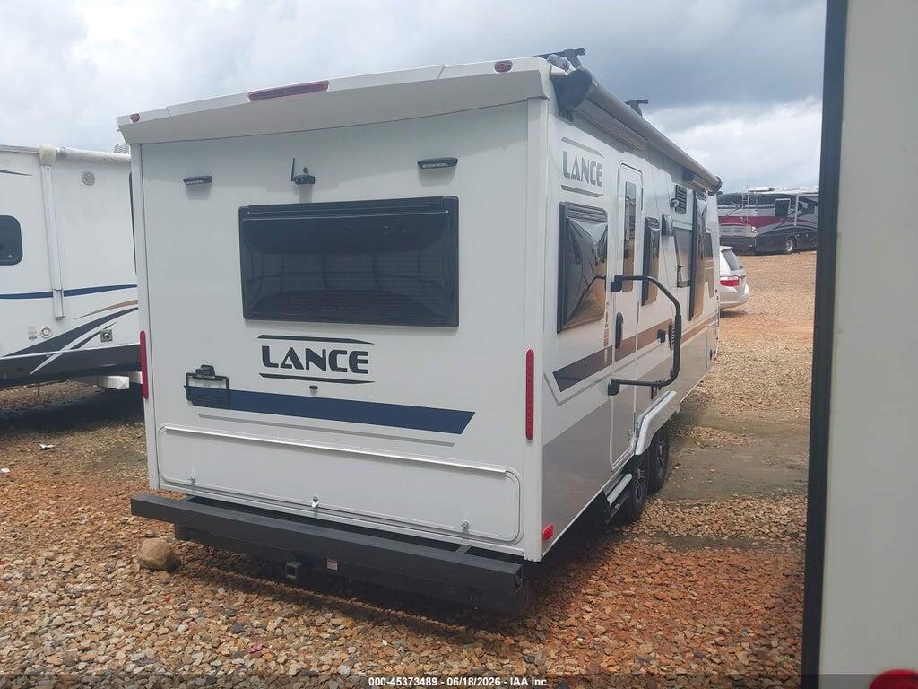 56YTT202XPL334384 2023 LANCE LANCE CAMPER photo no. 4