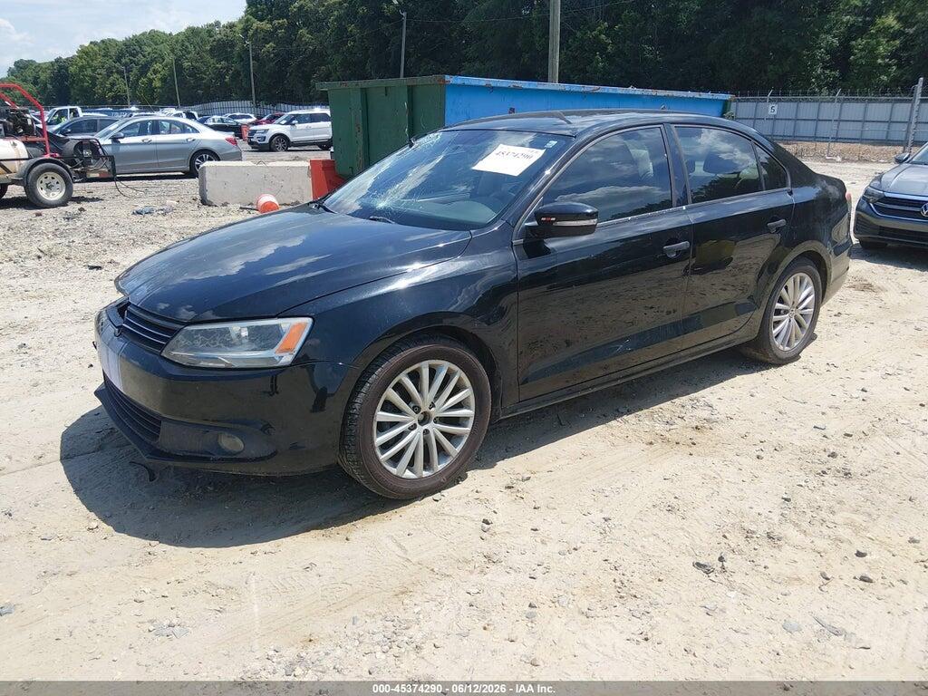 3VWLP7AJ2DM236089 2013 VOLKSWAGEN JETTA photo no. 2