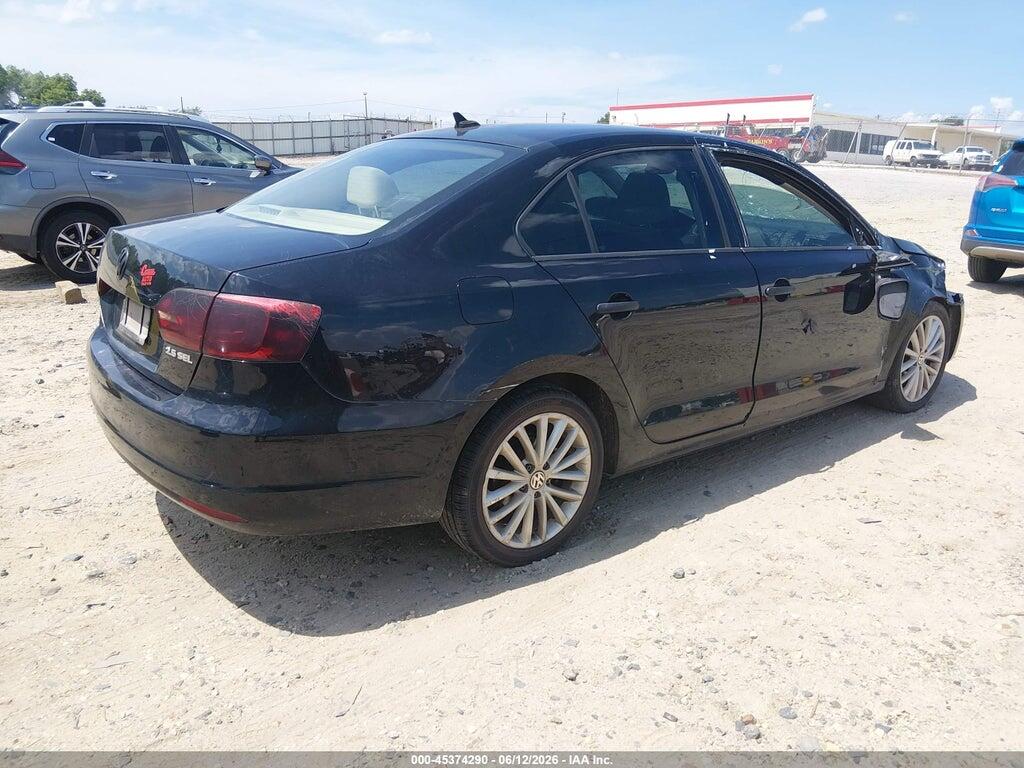 3VWLP7AJ2DM236089 2013 VOLKSWAGEN JETTA photo no. 4