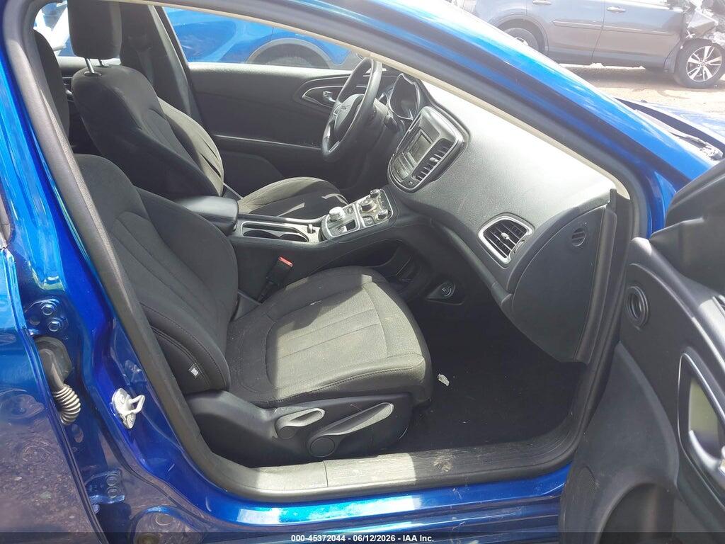 1C3CCCAB3GN158890 2016 CHRYSLER 200 photo no. 5