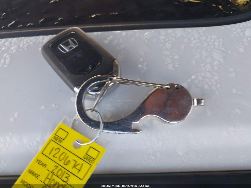1HGCR2F85DA095152 2013 HONDA ACCORD photo no. 11