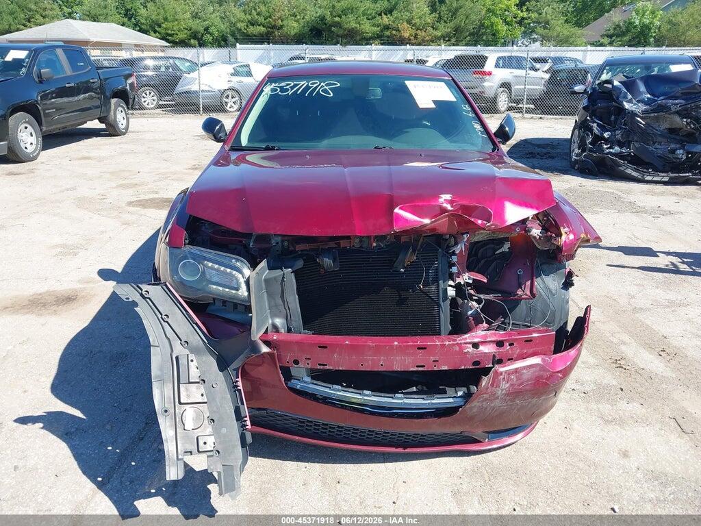 2C3CCARG4KH603661 2019 CHRYSLER 300 photo no. 12