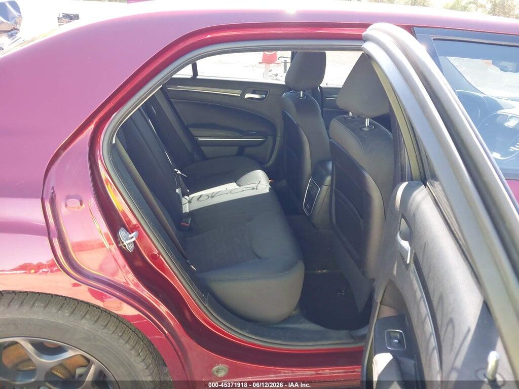 2C3CCARG4KH603661 2019 CHRYSLER 300 photo no. 8