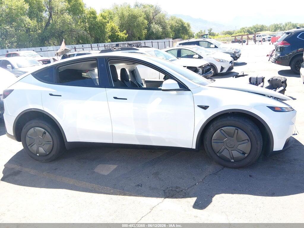 7SAYGDEEXTA662135 2026 TESLA MODEL Y photo no. 11