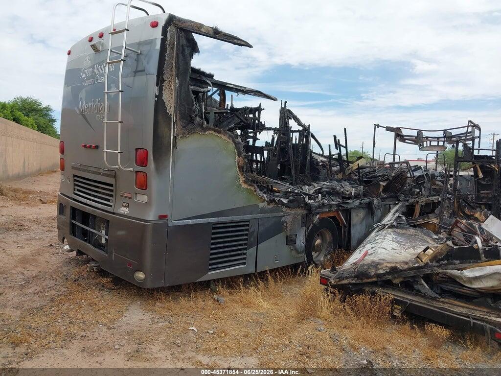 4UZAAHDC94CM79443 2004 FREIGHTLINER CHASSIS photo no. 4