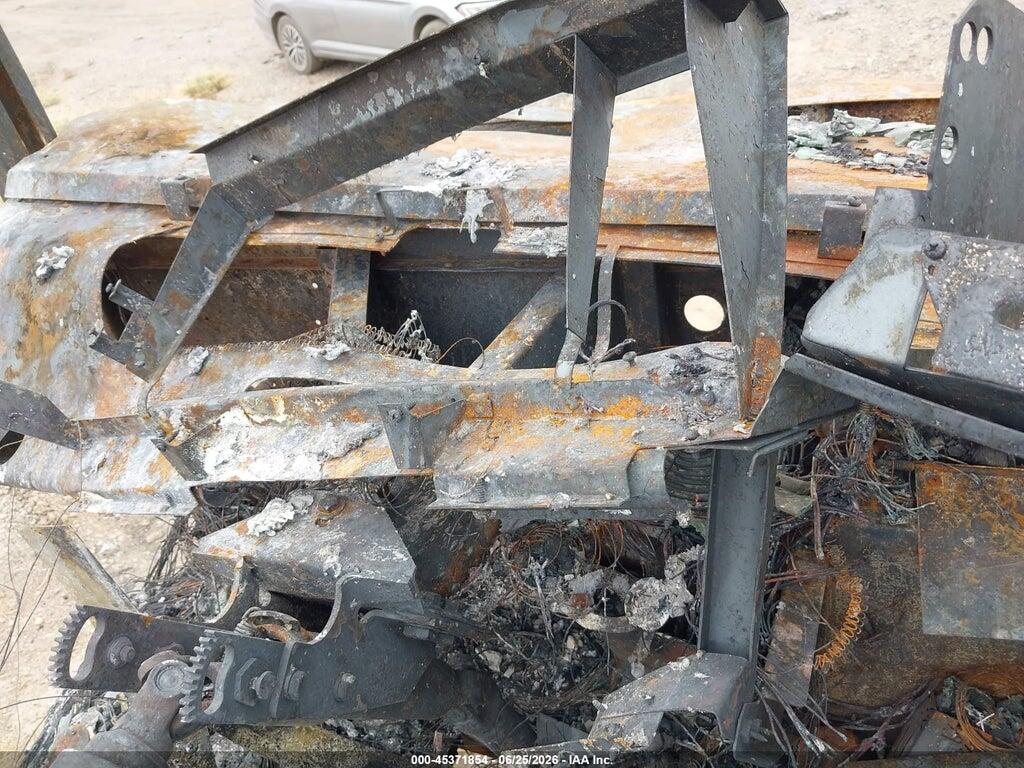4UZAAHDC94CM79443 2004 FREIGHTLINER CHASSIS photo no. 7