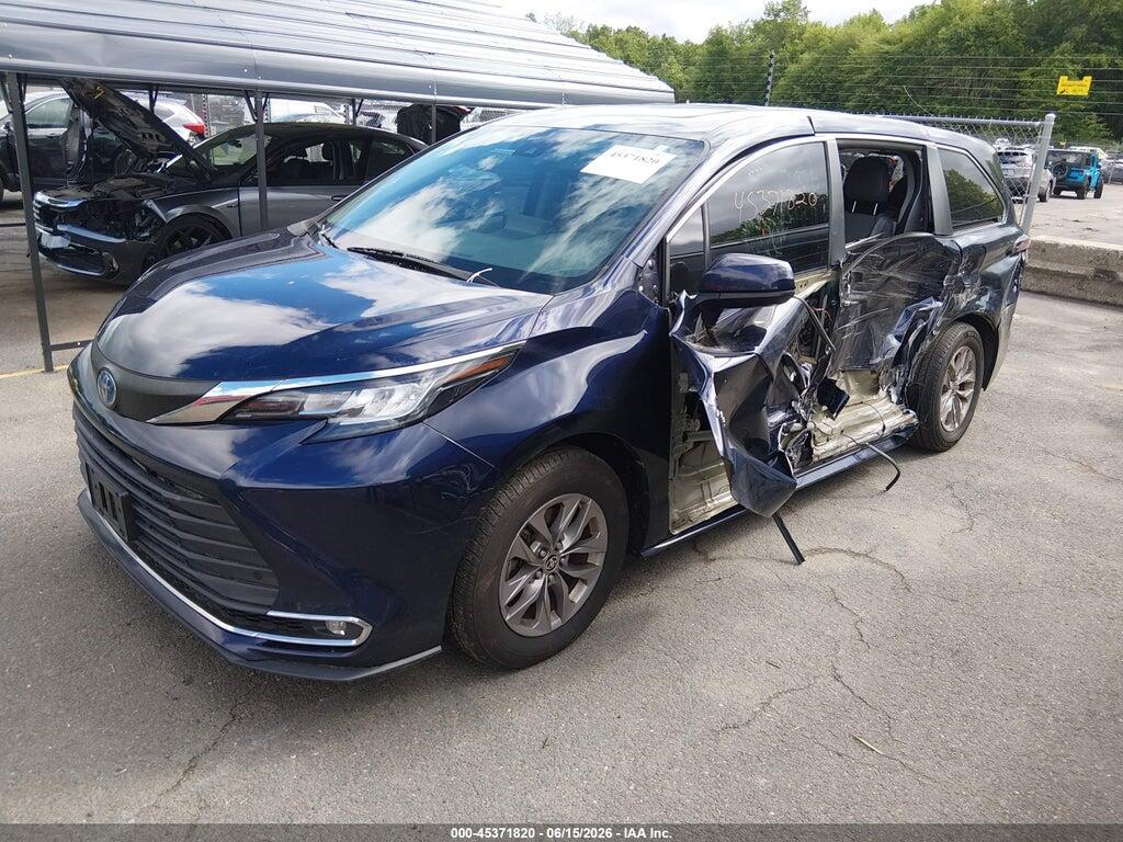 5TDYSKFC8MS001782 2021 TOYOTA SIENNA photo no. 2
