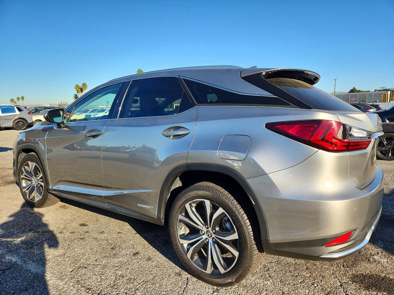 2022 LEXUS RX 450H — Фото 2 из 13