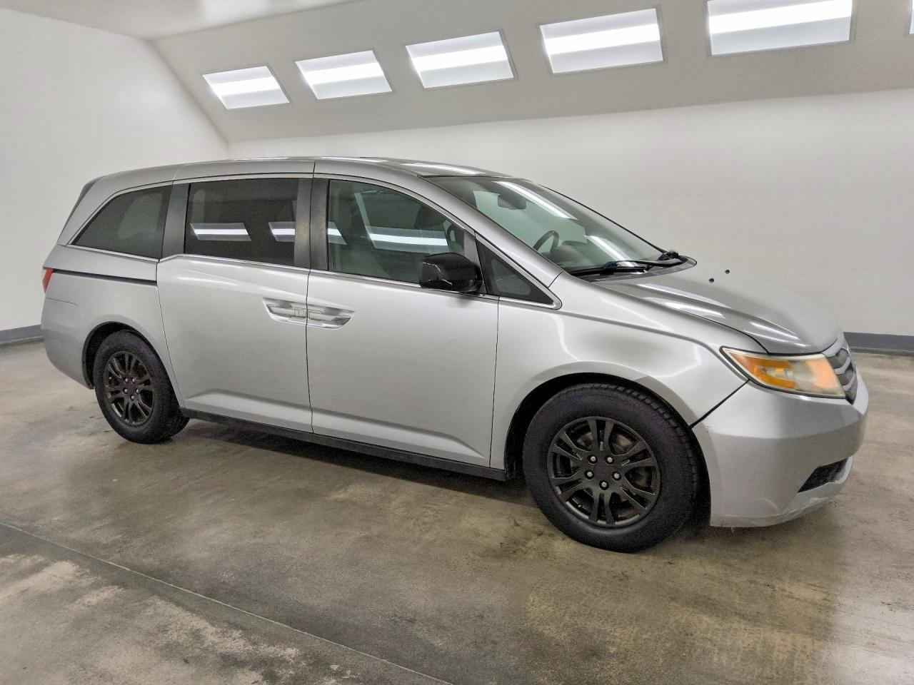 2013 HONDA ODYSSEY EXL — Фото 4 из 13