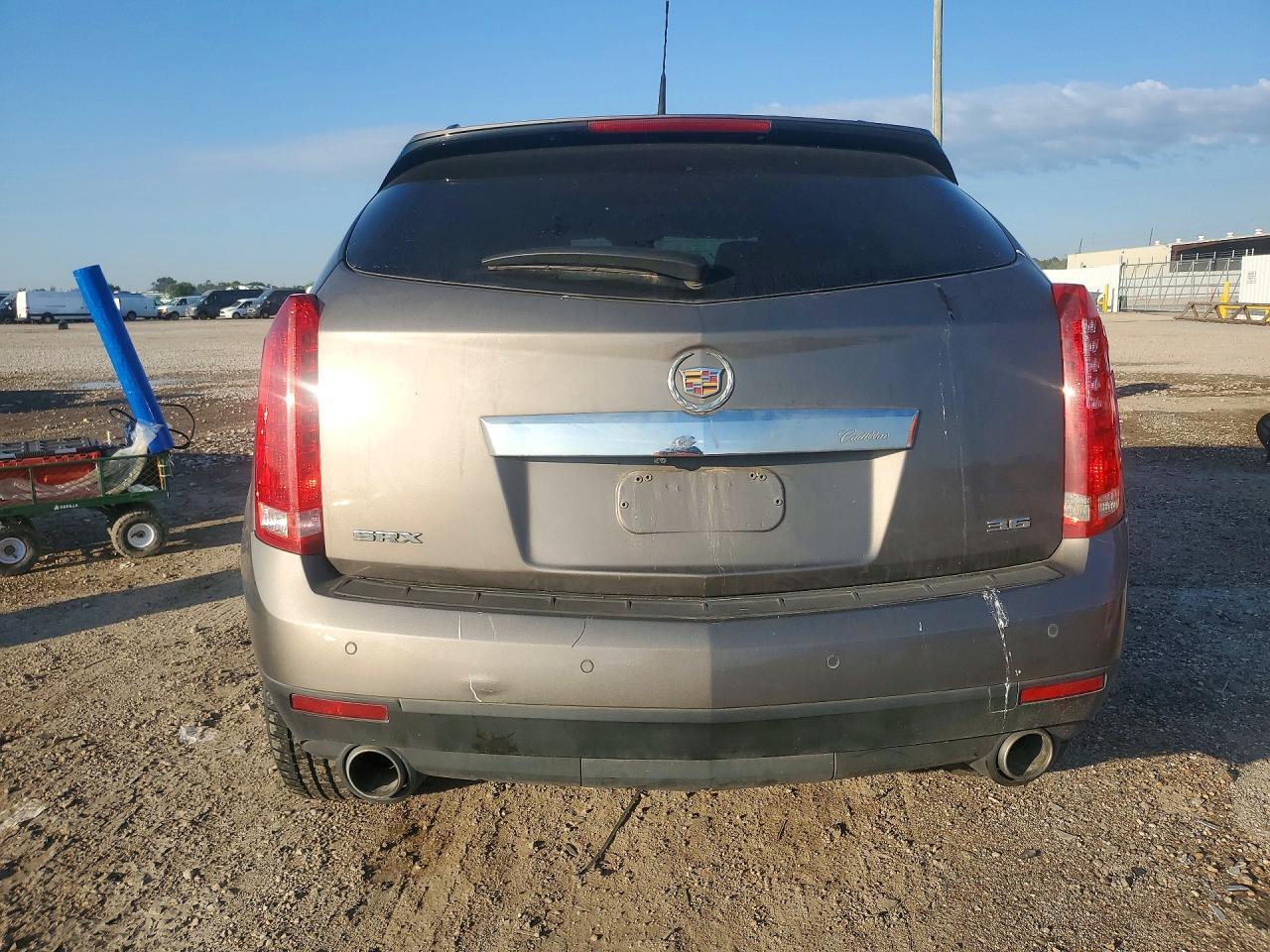 2012 CADILLAC SRX PERFORMANCE COLLECTION — Фото 6 из 12