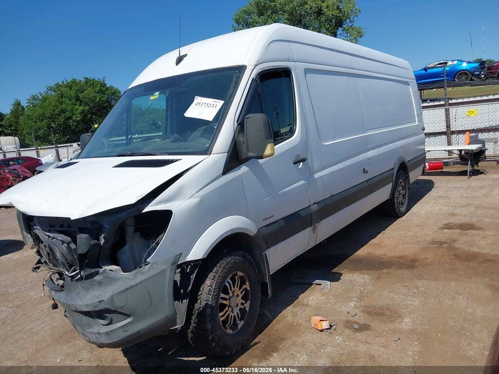 WDYPE8DC2E5857177 2014 FREIGHTLINER SPRINTER 2500 photo no. 2