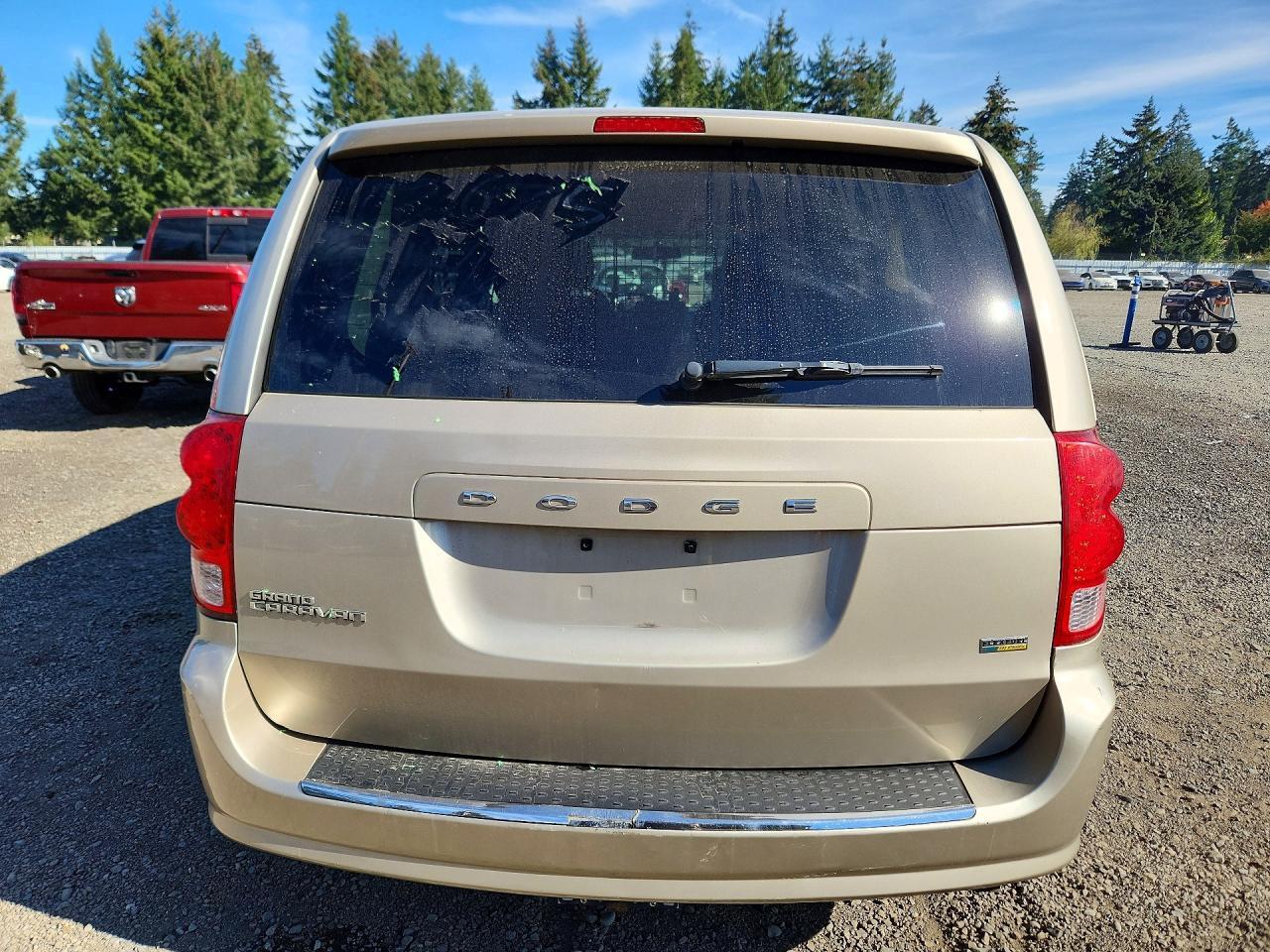 2013 DODGE GRAND CARAVAN SXT — Фото 6 из 13