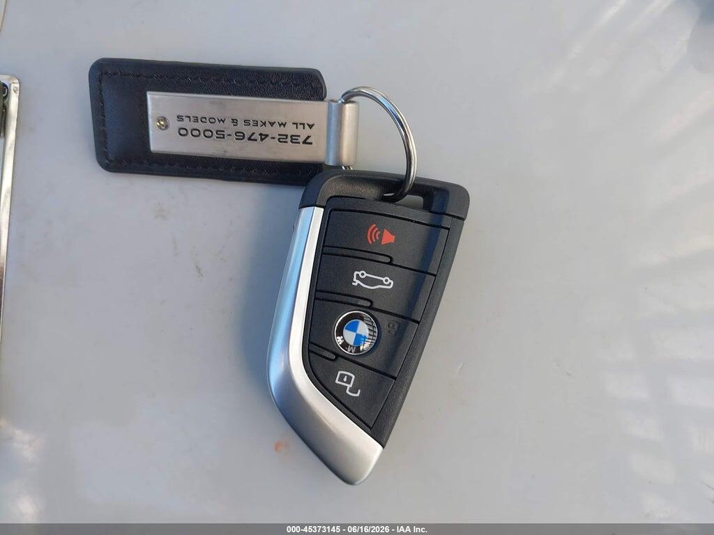 3MW89CW02S8F81007 2025 BMW 330I photo no. 11