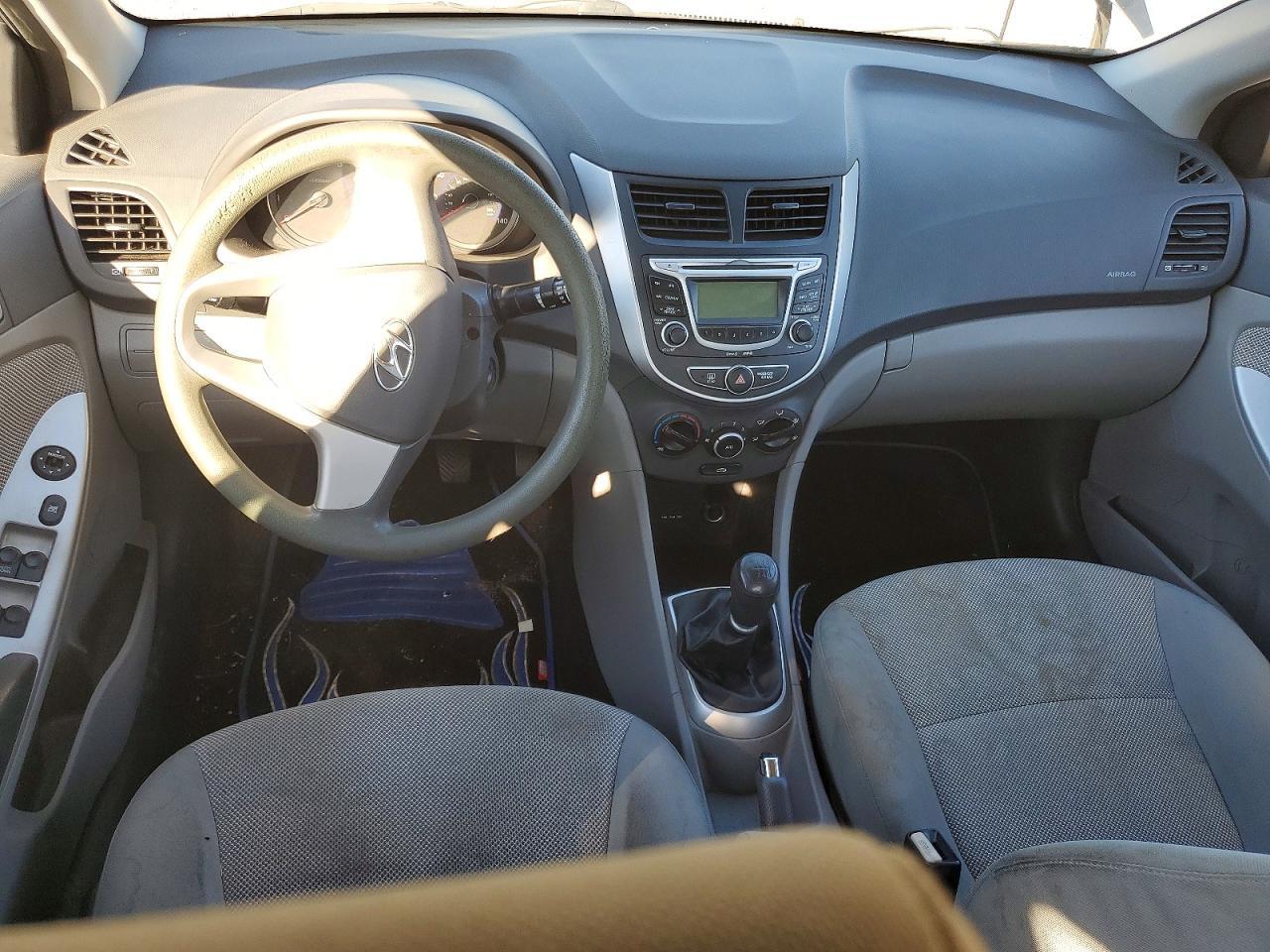 2012 HYUNDAI ACCENT GLS — Фото 8 из 12