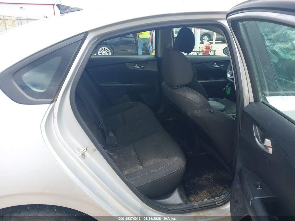 3KPF24AD2KE006194 2019 KIA FORTE photo no. 8