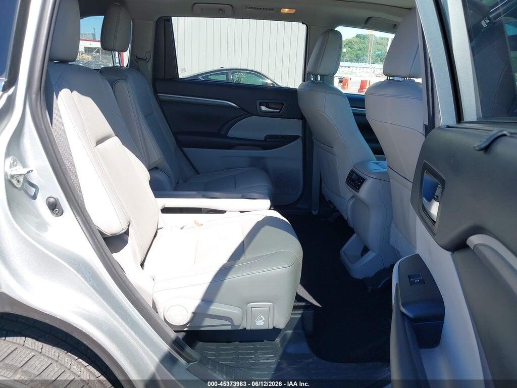 5TDDZRFH7JS896353 2018 TOYOTA HIGHLANDER photo no. 8