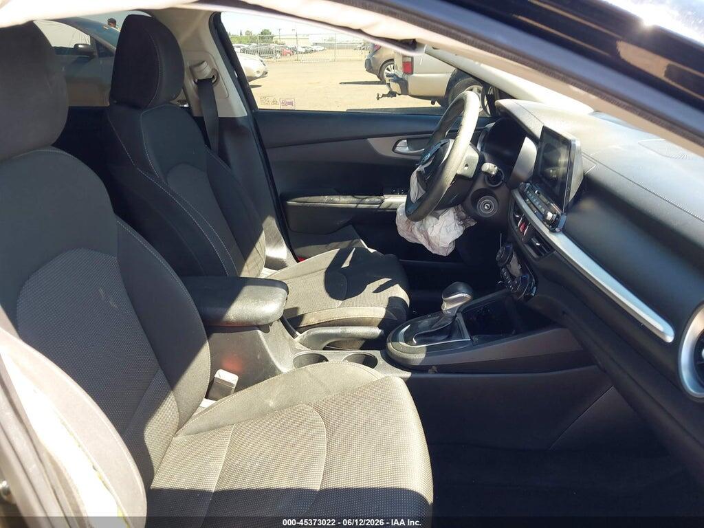 3KPF24AD4KE107012 2019 KIA FORTE photo no. 5