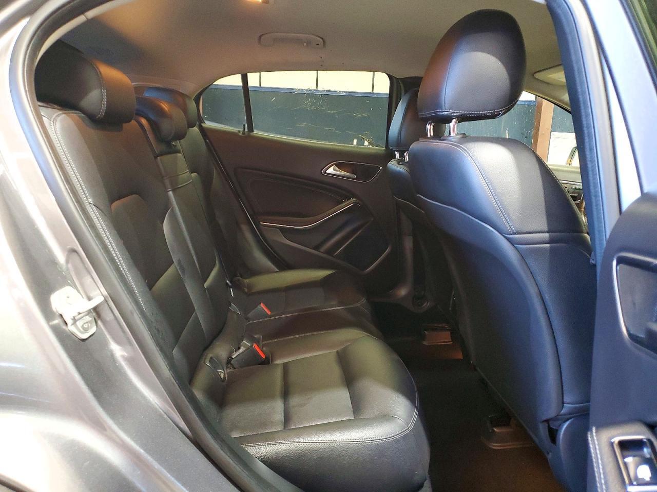 2015 MERCEDES-BENZ GLA 250 4MATIC — Фото 11 из 13