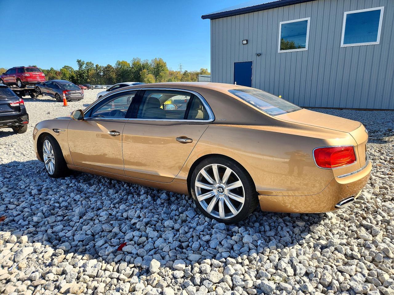 2017 BENTLEY FLYING SPUR — Фото 2 из 12