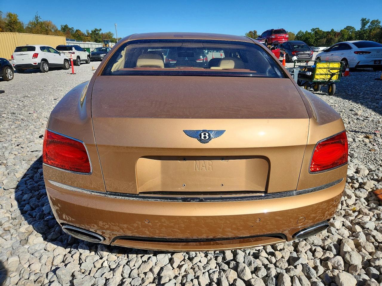 2017 BENTLEY FLYING SPUR — Фото 6 из 12