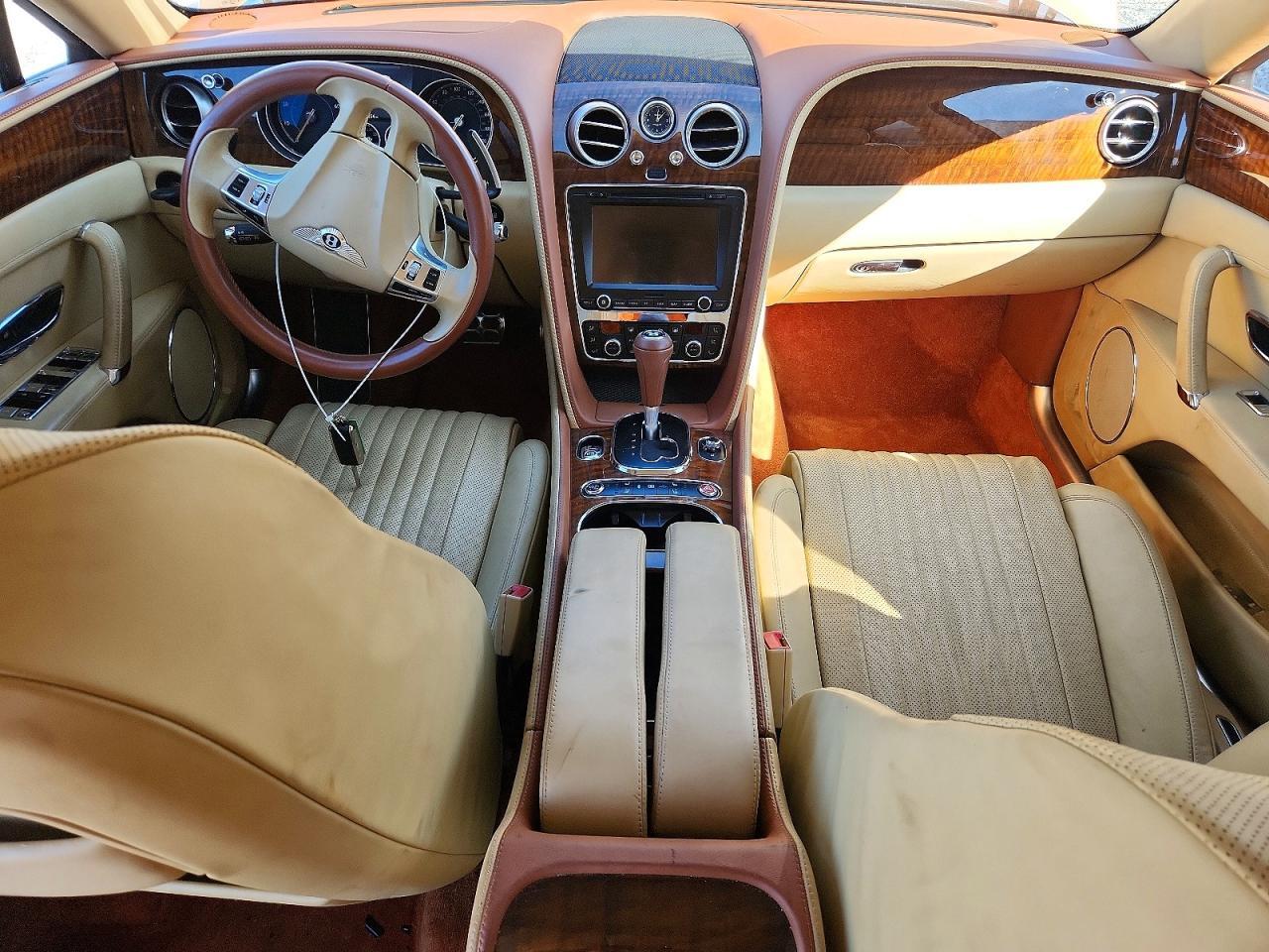 2017 BENTLEY FLYING SPUR — Фото 8 из 12