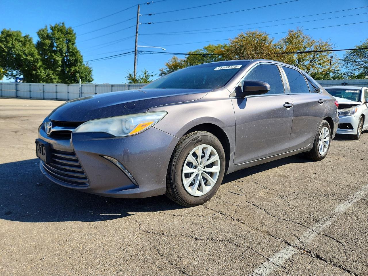 2015 TOYOTA CAMRY LE