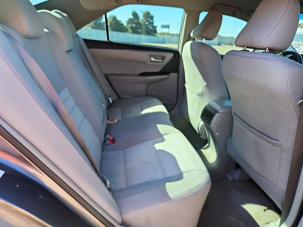 2015 TOYOTA CAMRY LE — Фото 10 из 12