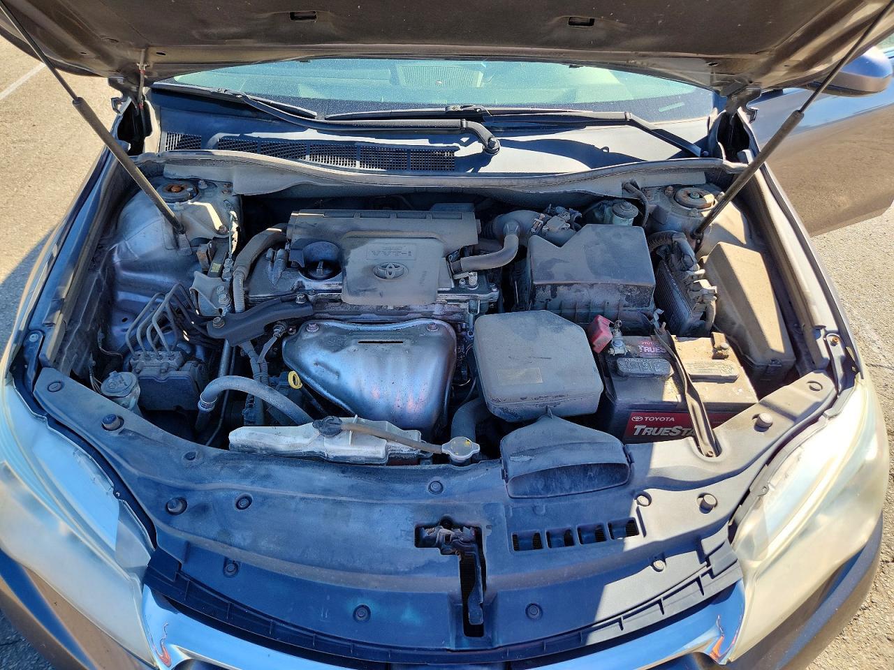 2015 TOYOTA CAMRY LE — Фото 11 из 12