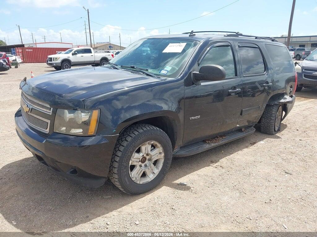 1GNSKAE02BR353069 2011 CHEVROLET TAHOE photo no. 2