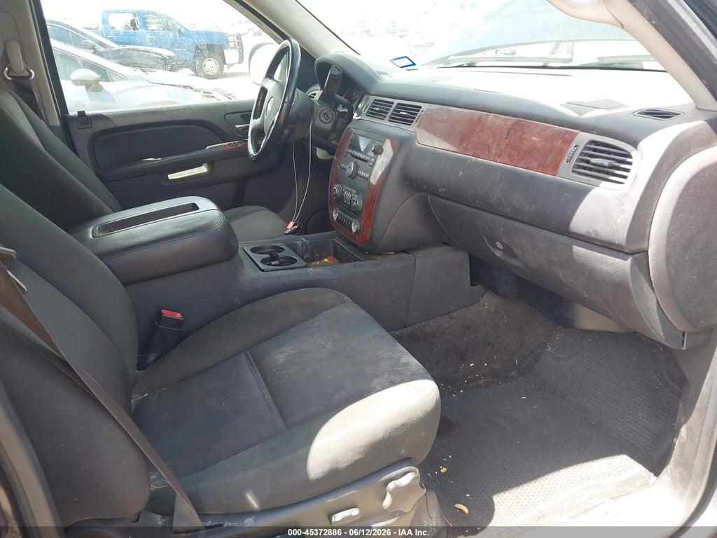 1GNSKAE02BR353069 2011 CHEVROLET TAHOE photo no. 5
