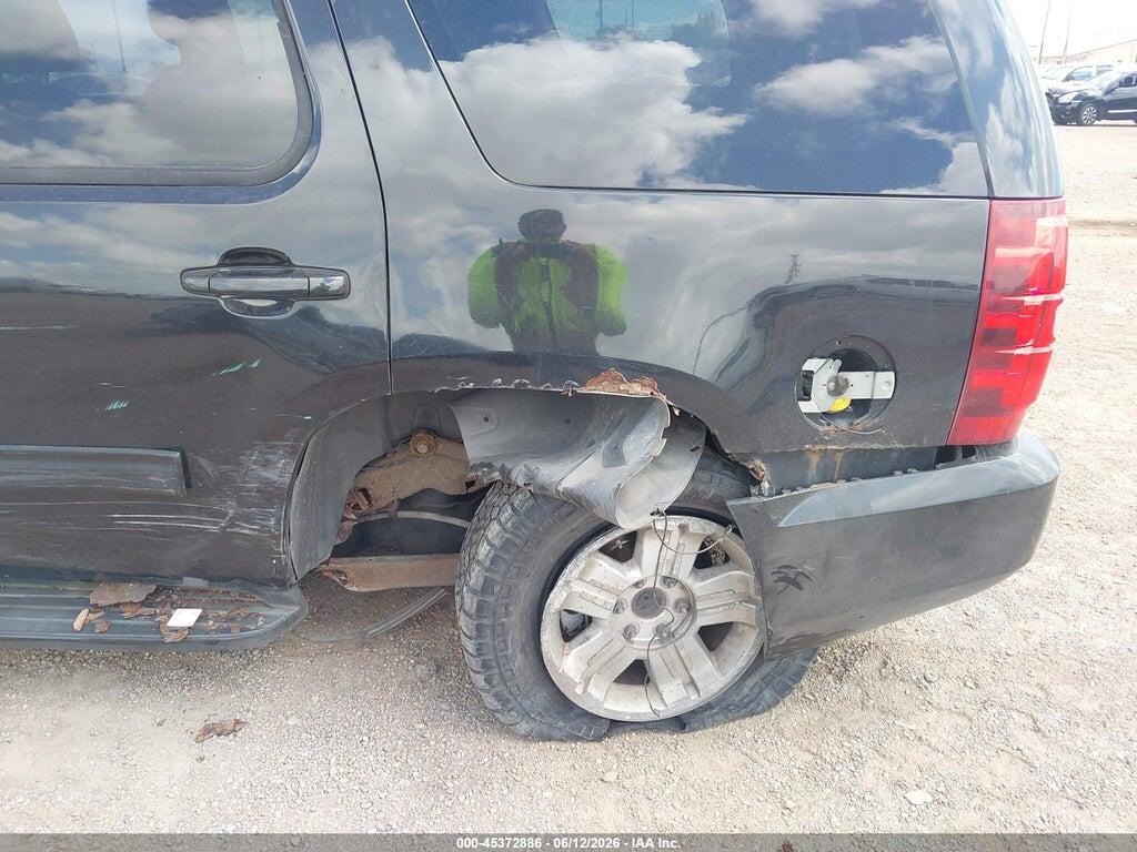 1GNSKAE02BR353069 2011 CHEVROLET TAHOE photo no. 6