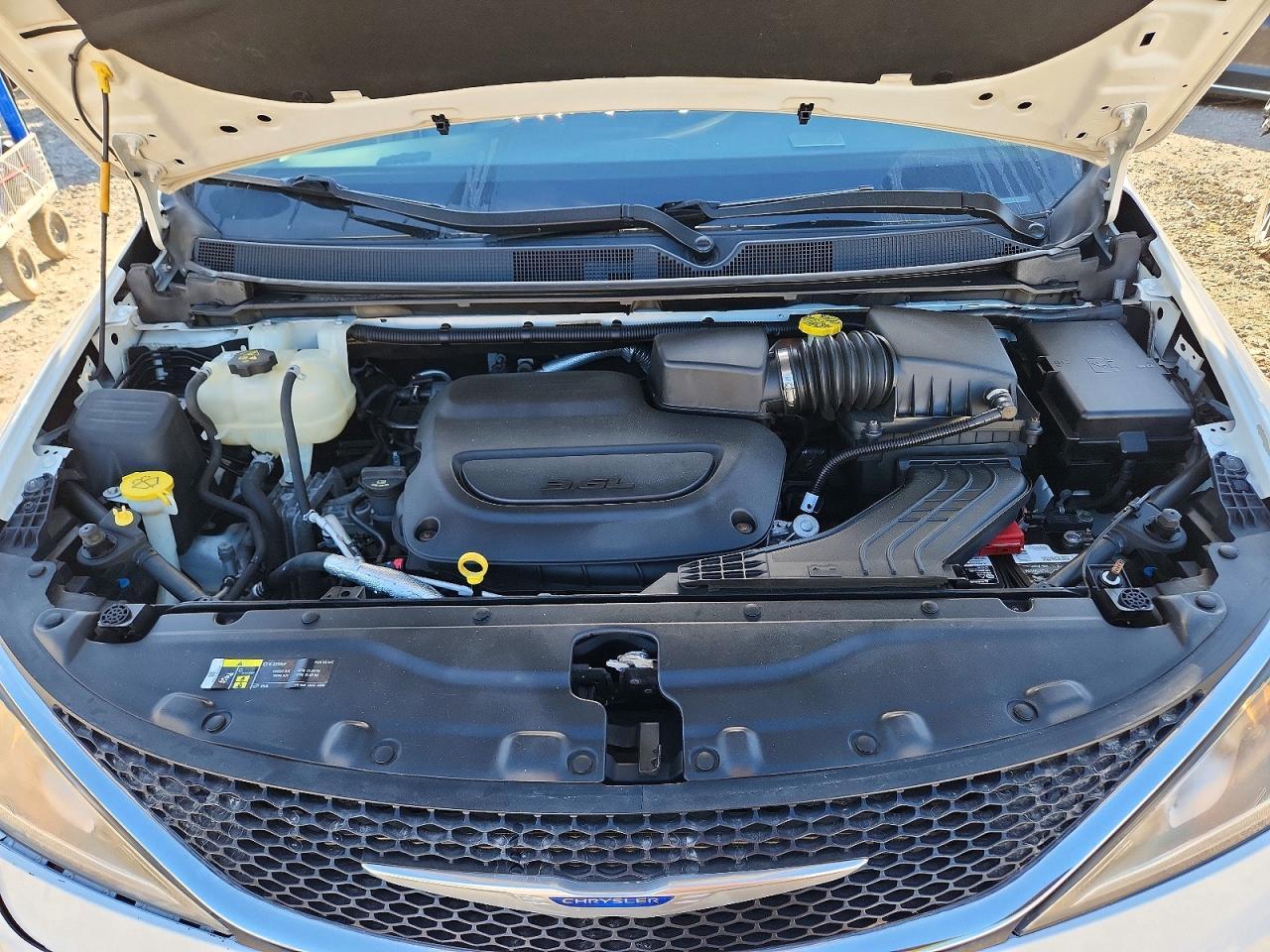 2019 CHRYSLER PACIFICA TOURING L — Фото 12 из 13